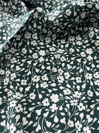 Ткань Штапель  "Белые цветы на зеленом" вискоза 100%