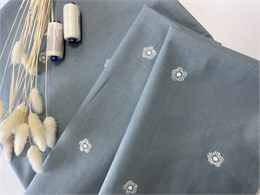 Ткань перкаль хлопок 100% ширина 220 см плотность 130 гр белый цветочек на синем компаньон 5100