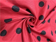 отрез 0,9 м бязь "черный горох на красном" 5334