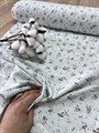 Ткань Батист с мушками цветы на мятном хлопок 100% 3547
